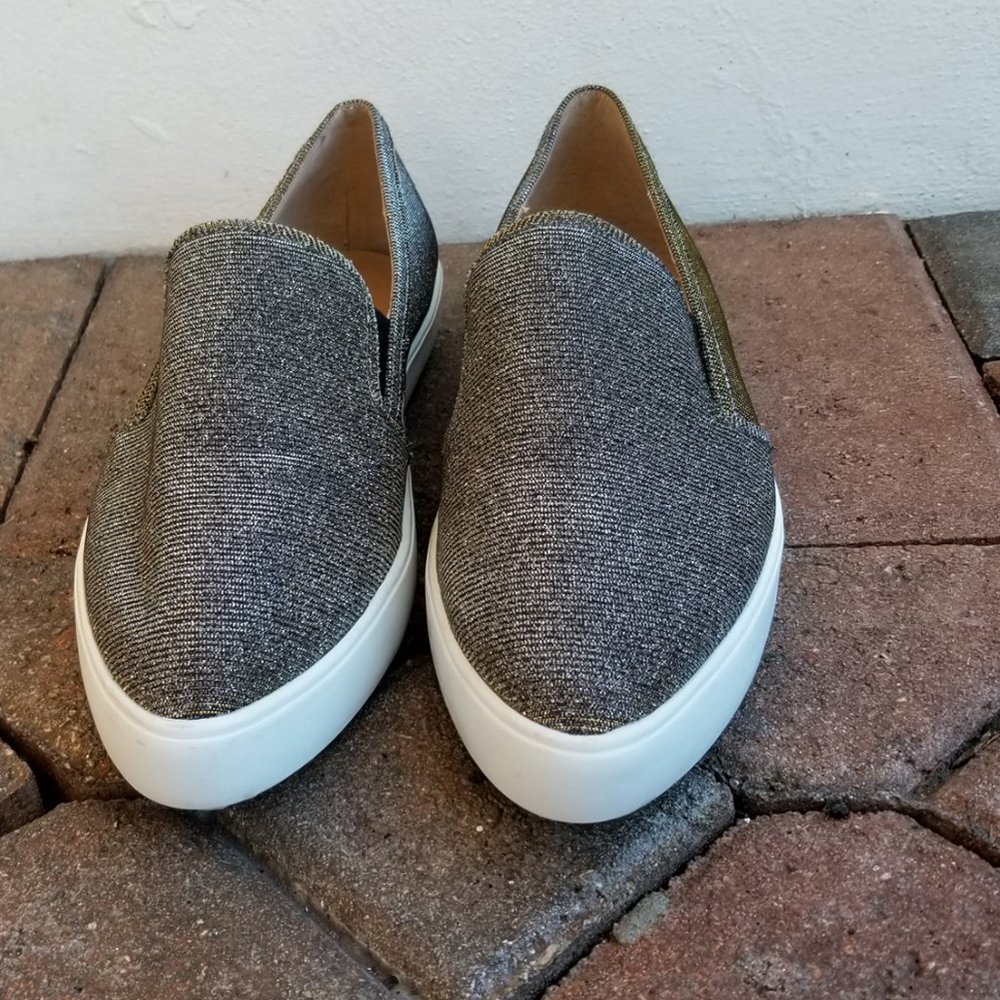 J/Slides Nyc Gold/Silver Size 7.5 - image 2
